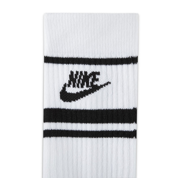 nike essential stripe