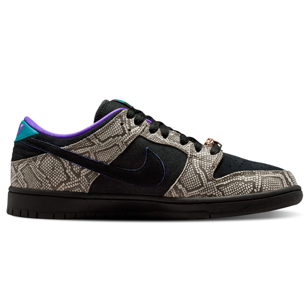 Nike SB Dunk Low Pro 