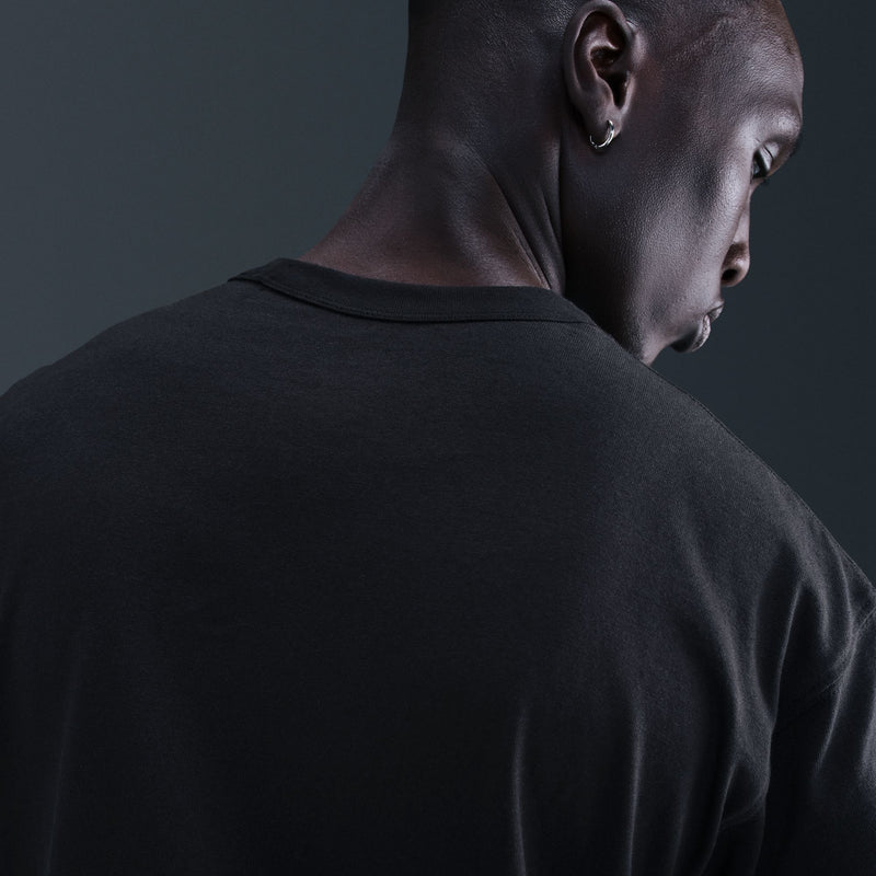 Nike Heavyweight Premium Essentials Tee - Black / Gold