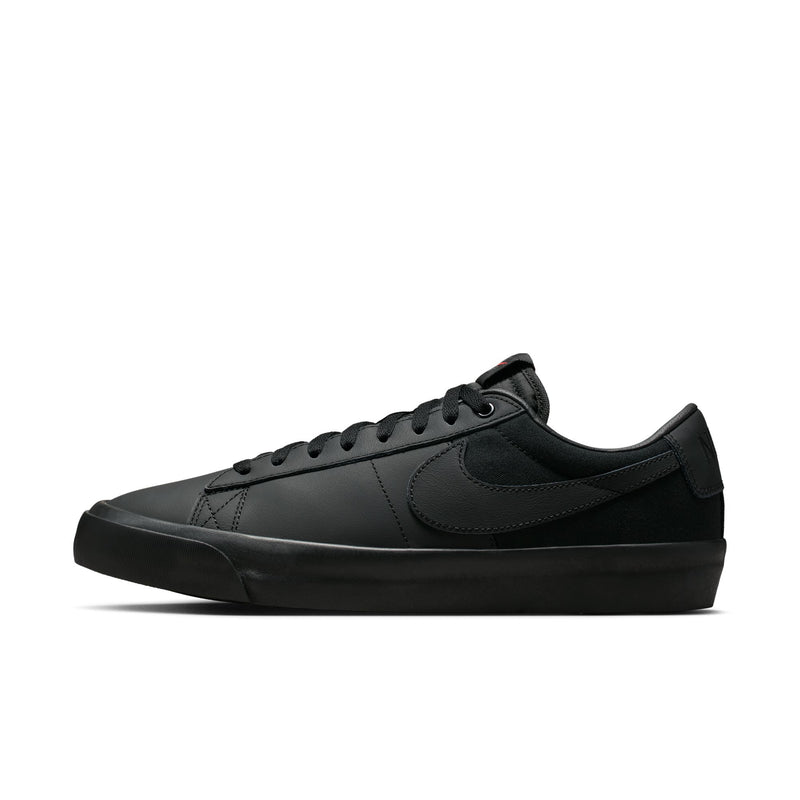 Nike SB Blazer Low Pro GT ISO - Black / Black