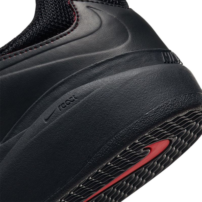 Nike SB Ishod Premium - Black / University Red