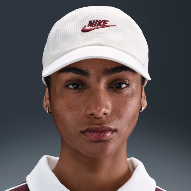 Nike Unstructured Futura Club Wash Cap - Sail / Burgundy