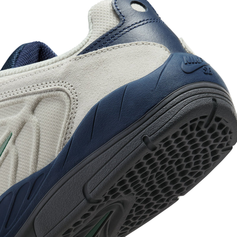 Nike SB Vertebrae - Light Bone / Fir / Midnight Navy / Obsidian