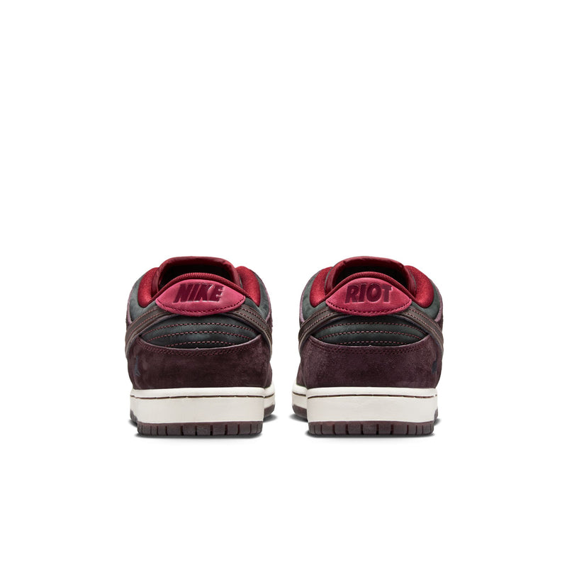 Nike SB Dunk Low Premium QS - "Riot Skate Store" Mahogany / Team Red