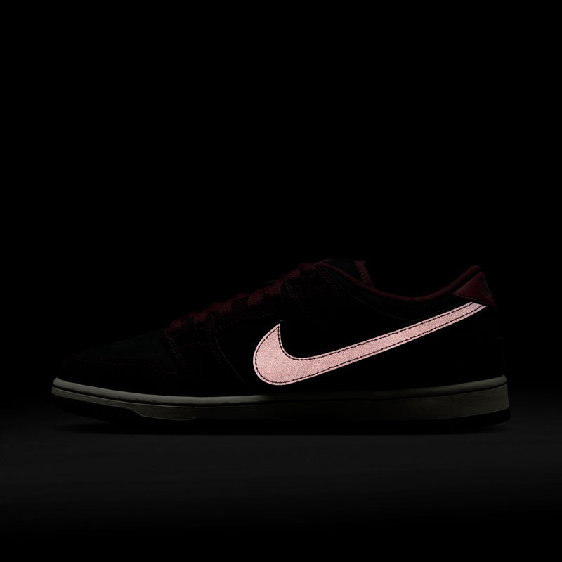 Nike SB Dunk Low Premium QS - "Riot Skate Store" Mahogany / Team Red