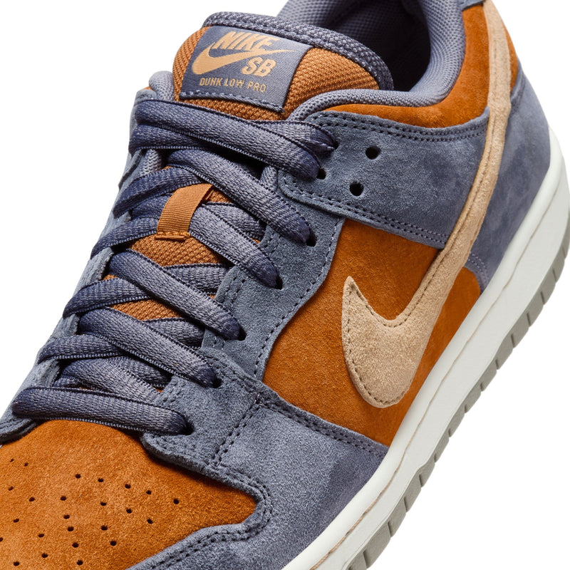 Nike SB Dunk Low Pro - Light Carbon / Sesame / Monarch