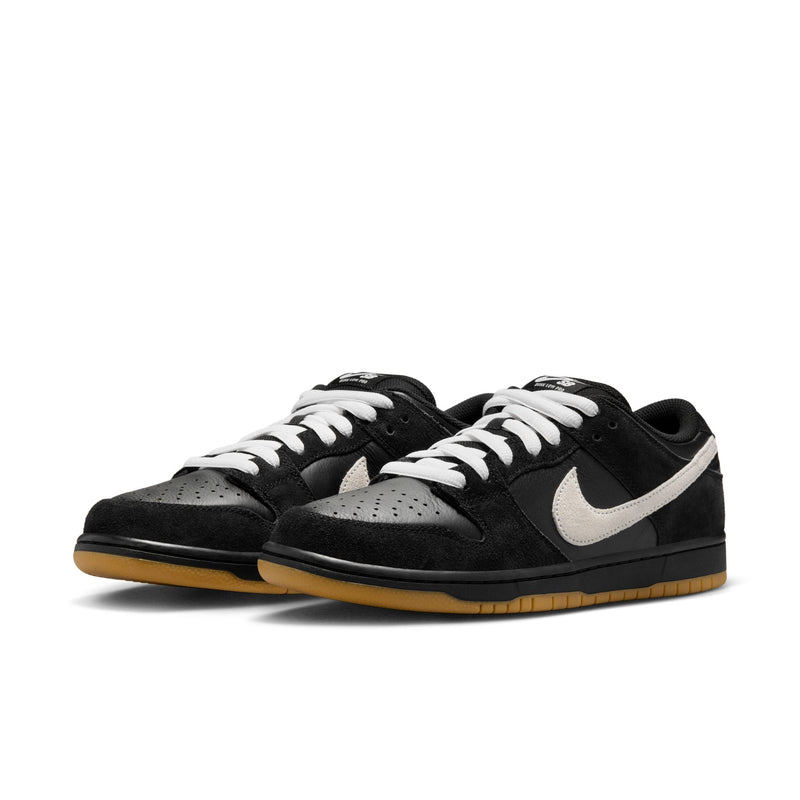 Nike SB Dunk Low Pro - Black / White / Black / Gum