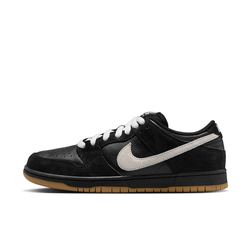 Nike SB Dunk Low Pro - Black / White / Black / Gum