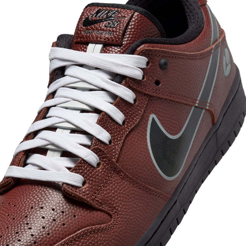 Nike SB x Limousine Dunk Low "Football" Pro QS - Dark Pony