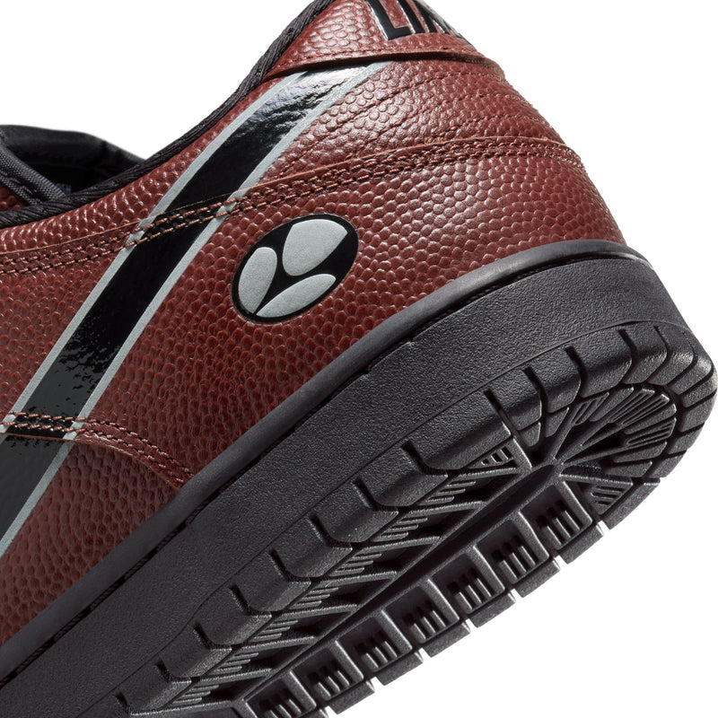 Nike SB x Limousine Dunk Low "Football" Pro QS - Dark Pony