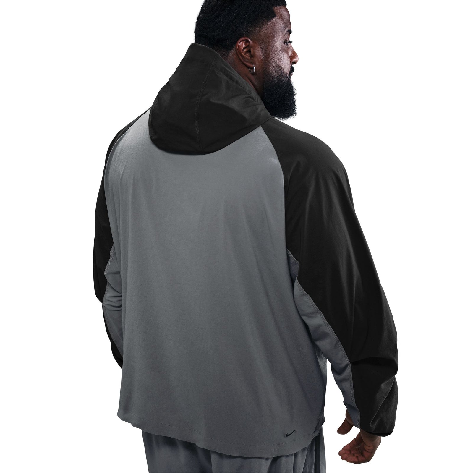 Vtwelve スポーツジャケット グレーと黒 Nike Tech Woven Jacket - Cool Grey / Anthracite / Black – Evolve