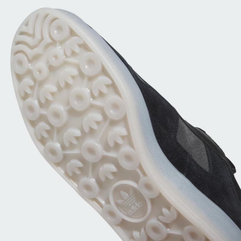 Adidas Aloha Super - Core Black / Crystal White / Carbon