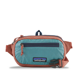 Patagonia Black Hole Bumbag - Burl Red