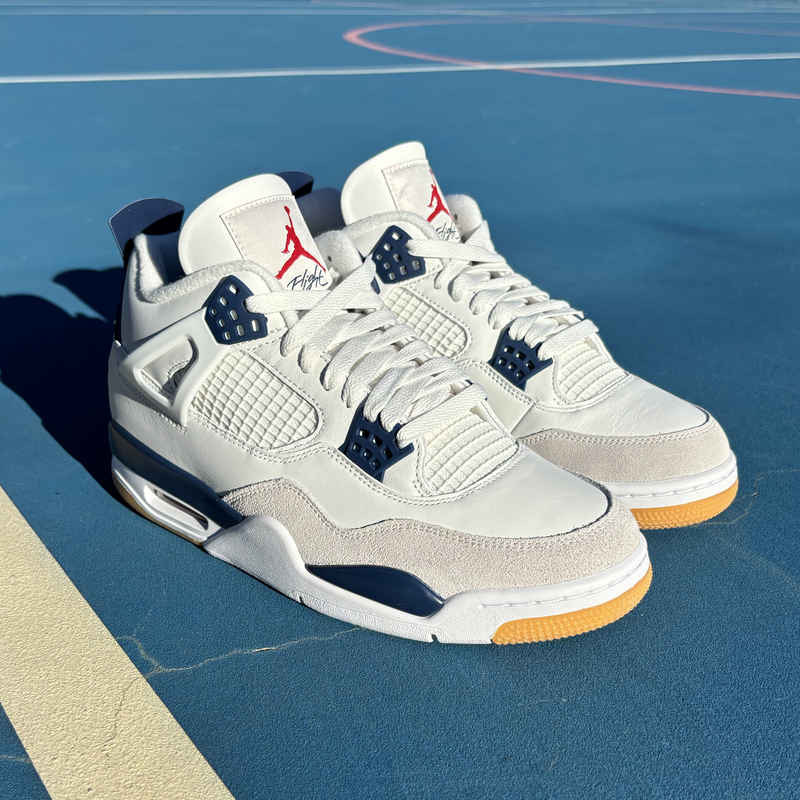 Nike SB x Air Jordan 4 QS - Summit White / Navy