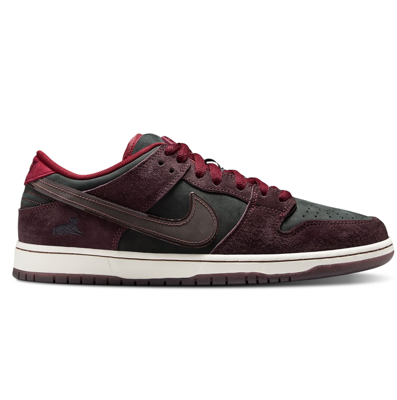 Nike SB Dunk Low Premium QS - "Riot Skate Store" Mahogany / Team Red