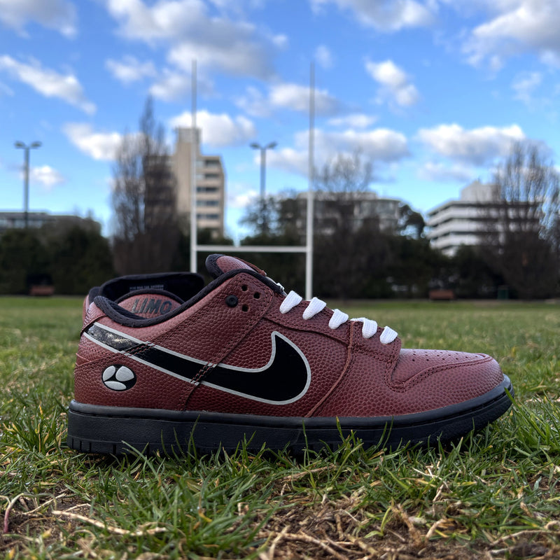 Nike SB x Limousine Dunk Low "Football" Pro QS - Dark Pony