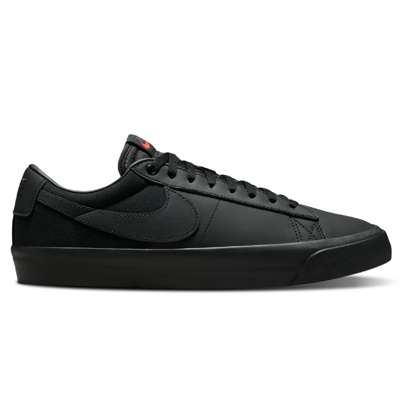 Nike SB Blazer Low Pro GT ISO - Black / Black