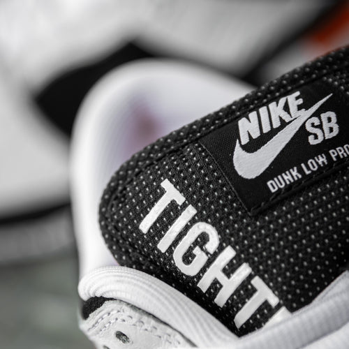 ホットディール TIGHTBOOTH × Nike SB Dunk Low Pro QS - 靴