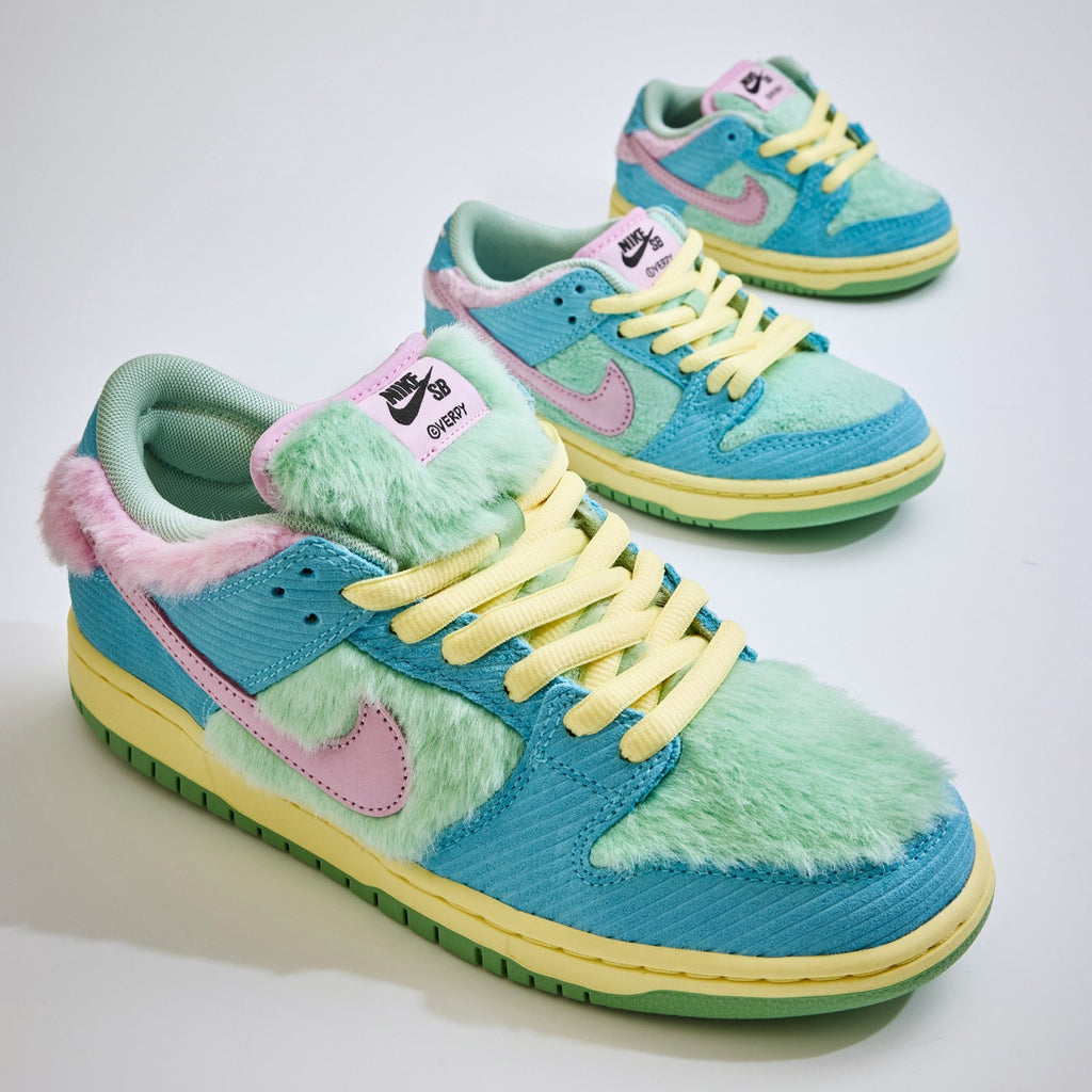 VERDY × NIKE SB DUNK LOW PRO QS 13cm