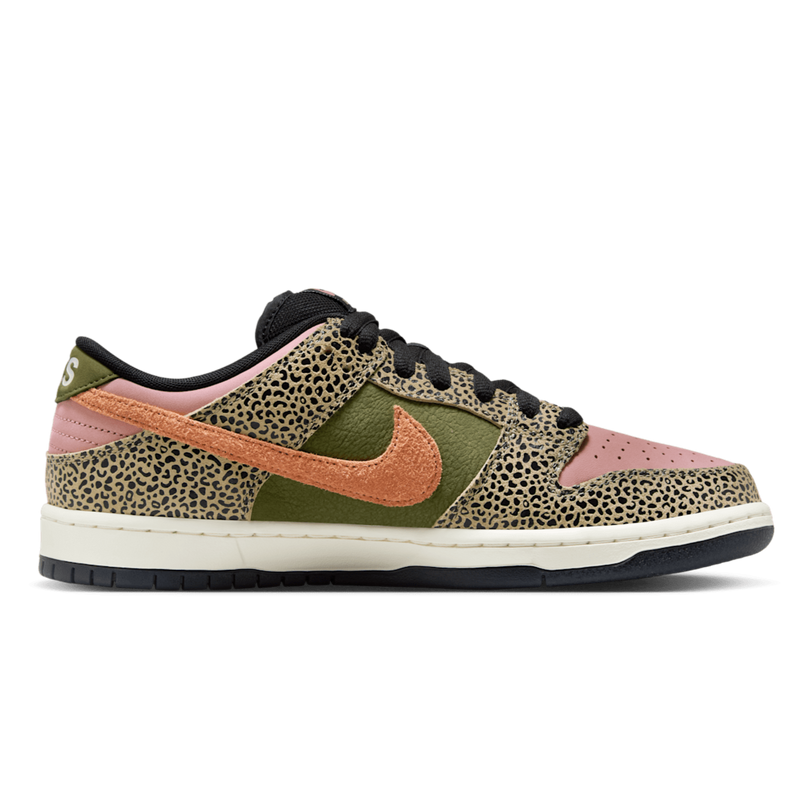 Arts & Rec x Nike SB Dunk Low Pro - Khaki / Amber