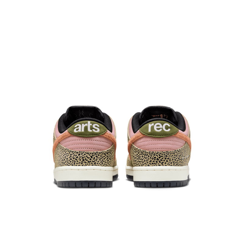 Arts & Rec x Nike SB Dunk Low Pro - Khaki / Amber