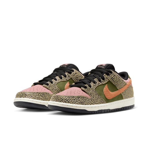 Arts & Rec x Nike SB Dunk Low Pro - Khaki / Amber